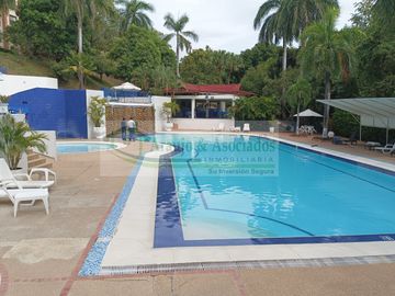 VENDEMOS APARTAMENTO DUPLEX AMOBLADO EN CONDOMINIO
