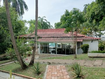 VENDEMOS APARTAMENTO DUPLEX AMOBLADO EN CONDOMINIO