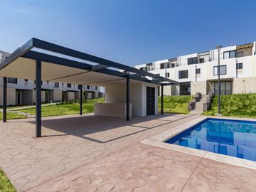 Casa en Venta con 3 recamaras, Alberca a 15 minutos de Cuernavaca en Xochitepec Morelos