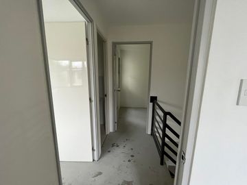 HOUSE AND LOT FOR SALE HANNA  QUADRUPLEX MINAMI RESIDENCES LOCATED GENERAL TRIAS CAVITE 45MINS AWAY FROM METRO MANILA .
