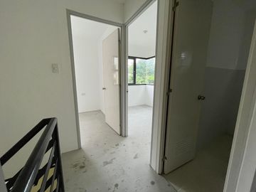 HOUSE AND LOT FOR SALE HANNA  QUADRUPLEX MINAMI RESIDENCES LOCATED GENERAL TRIAS CAVITE 45MINS AWAY FROM METRO MANILA .
