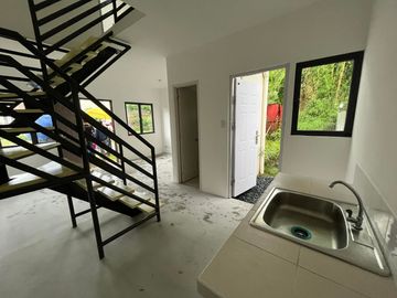 HOUSE AND LOT FOR SALE HANNA  QUADRUPLEX MINAMI RESIDENCES LOCATED GENERAL TRIAS CAVITE 45MINS AWAY FROM METRO MANILA .