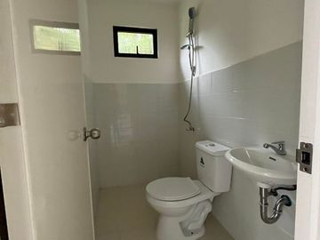HOUSE AND LOT FOR SALE HANNA  QUADRUPLEX MINAMI RESIDENCES LOCATED GENERAL TRIAS CAVITE 45MINS AWAY FROM METRO MANILA .