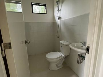 HOUSE AND LOT FOR SALE HANNA  QUADRUPLEX MINAMI RESIDENCES LOCATED GENERAL TRIAS CAVITE 45MINS AWAY FROM METRO MANILA .