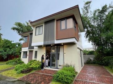 HOUSE AND LOT FOR SALE HANNA  QUADRUPLEX MINAMI RESIDENCES LOCATED GENERAL TRIAS CAVITE 45MINS AWAY FROM METRO MANILA .