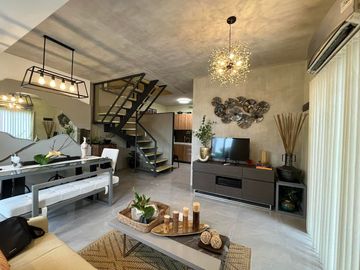HOUSE AND LOT FOR SALE HANNA  QUADRUPLEX MINAMI RESIDENCES LOCATED GENERAL TRIAS CAVITE 45MINS AWAY FROM METRO MANILA .