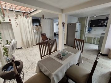 VENTA DE CASA BIFAMILIAR EL CARMEN CARTAGO