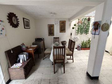 VENTA DE CASA BIFAMILIAR EL CARMEN CARTAGO