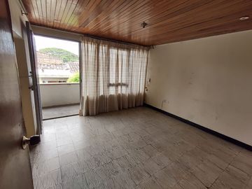 VENTA DE CASA BIFAMILIAR EL CARMEN CARTAGO