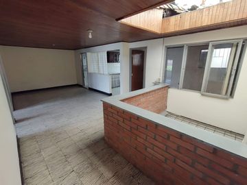 VENTA DE CASA BIFAMILIAR EL CARMEN CARTAGO