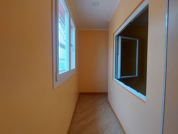 En Machala Sector Patria Nueva Se Vende Linda Casa de Dos Departamentos Comodos, Aplica BIESS, Acabados Importados