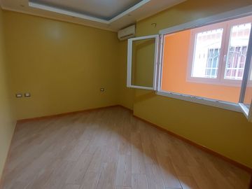 En Machala Sector Patria Nueva Se Vende Linda Casa de Dos Departamentos Comodos, Aplica BIESS, Acabados Importados