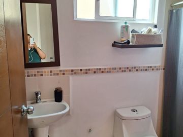 CASA EN VENTA FRACCIONAMIENTO SEMINARIO, CASI SOBRE CARRETREA 57, EJE 104, FRENTA A ZONA INDUSTRIAL DE SAN LUIS POTOSI.