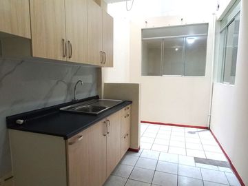 SE VENDE LINDO DEPARTAMENTO EN SURCO *PRIMER PISO *99 M2 *ZONA RESIDENCIAL DE SURCO CERCA A PARQUES *3H *2B