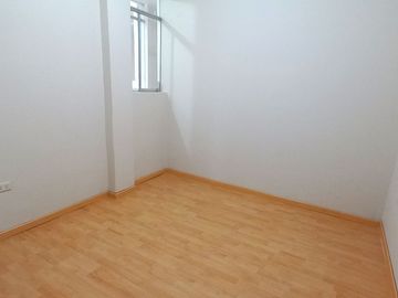 SE VENDE LINDO DEPARTAMENTO EN SURCO *PRIMER PISO *99 M2 *ZONA RESIDENCIAL DE SURCO CERCA A PARQUES *3H *2B