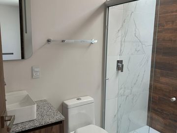 Se vende casa en Solares