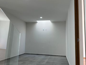 Se vende casa en Solares