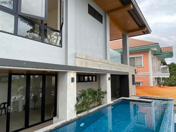 FOR SALE | Brand New House 5BR at Capitol Homes Quezon City