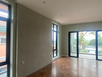 FOR SALE | Brand New House 5BR at Capitol Homes Quezon City