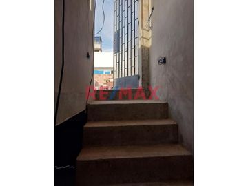 Ocasión!!!Venta Casa 2 Pisos. Paseo Del Mar Mz D6 Lote 27. ID 1083972