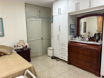 VENDO PROPIEDAD DOBLE Y MUY AMPLIA EN SAN SEBASTIÁN