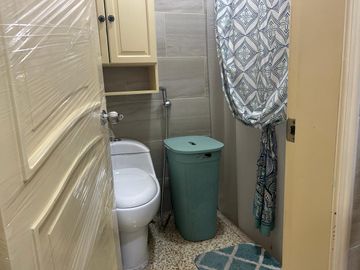 VENDO PROPIEDAD DOBLE Y MUY AMPLIA EN SAN SEBASTIÁN