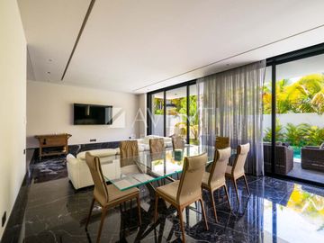 Casa en Venta en Isla Dorada Residencial en Cancún, Quintana Roo.