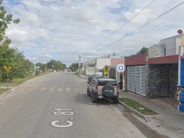 Casa de Recuperacion Bancaria en C. 81, Fraccionamiento Diamante Paseos de Opichén, 97246 Mérida, Yucatán, México
