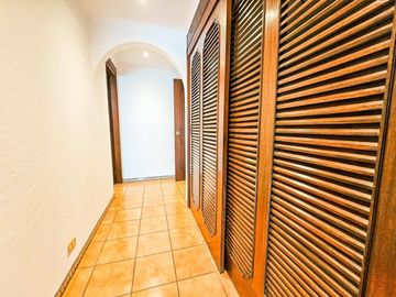 LINDA CASA DISEÑADA Y CONSTRUIDA POR ARQ VELASCO