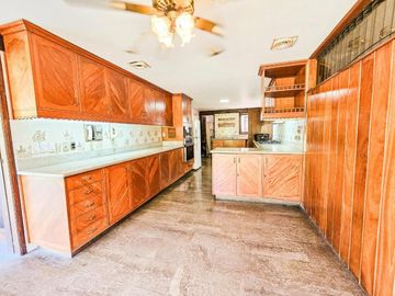 LINDA CASA DISEÑADA Y CONSTRUIDA POR ARQ VELASCO