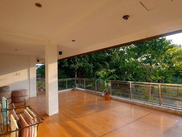 Rush‼️ Beautiful 6-Bedroom House and Lot For Sale in Antipolo City