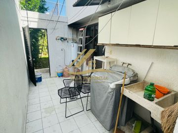 VENTA DE CASA DE LUJO  AMUEBLADA - LOMAS DEL CAMPESTRE, LEON, GTO