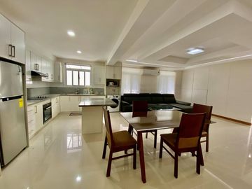 3-Storey 9 Bedroom House & Lot for RENT/SALE in Hensonville Angeles City near Clark