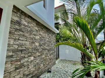 3-Storey 9 Bedroom House & Lot for RENT/SALE in Hensonville Angeles City near Clark