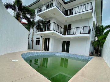 3-Storey 9 Bedroom House & Lot for RENT/SALE in Hensonville Angeles City near Clark