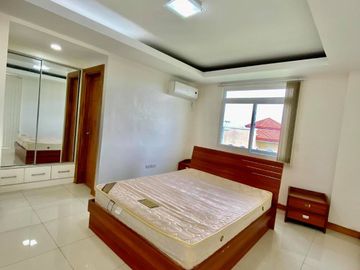 3-Storey 9 Bedroom House & Lot for RENT/SALE in Hensonville Angeles City near Clark