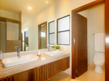 Casa en Venta con Varias Habitaciones en Selvanova, Playa del Carmen