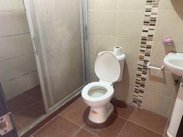Propiedad en venta ideal para fábrica, vivienda o quinta sector Chuquipata (UNAE)