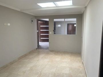 Propiedad en venta ideal para fábrica, vivienda o quinta sector Chuquipata (UNAE)