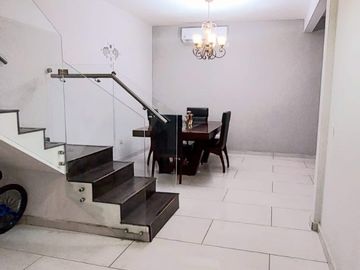 Casa en Venta en Villas del Palmar al Norte de Hermosillo, Sonora