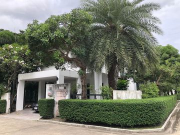 Detached House Nirvana Sathorn (5 Minutes To Wutthakat BTS) Ref: 9244