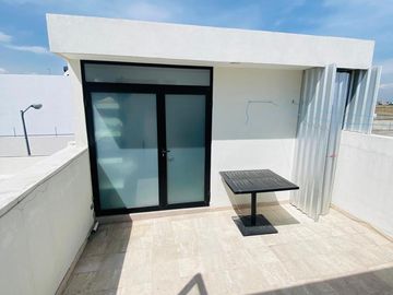 Venta Excelente Casa Zona Angelópolis, muy cerca SONATA