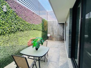 Venta Excelente Casa Zona Angelópolis, muy cerca SONATA