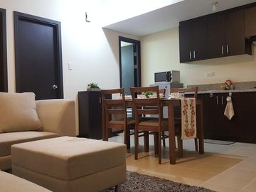 Rent to Own San Lorenzo Place 1 Bedrooms 30k Monthly Makati BGC Moa