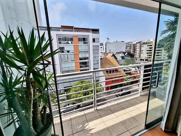 VENTA DE DEPARTAMENTO DUPLEX, 200 M2, 3 DORM, 4 BAÑOS, 2 GARAJES, GAS GLP