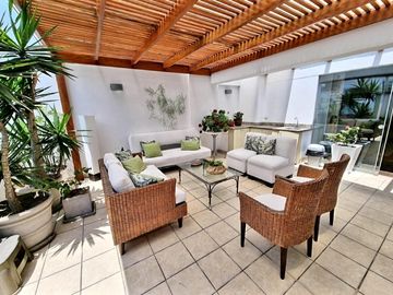 VENTA DE DEPARTAMENTO DUPLEX, 200 M2, 3 DORM, 4 BAÑOS, 2 GARAJES, GAS GLP