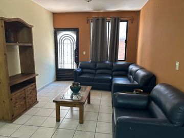 Depa. Amueblado 2 hab 2 baños,serv. incluidos
