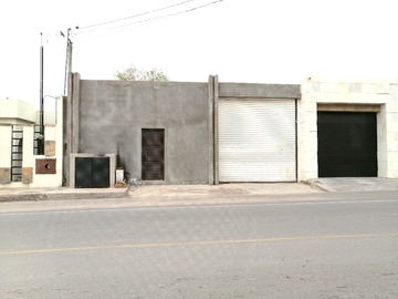 SE VENDE TERRENO CON CASA