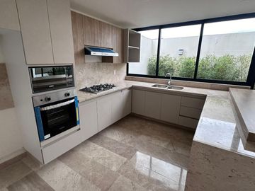 Venta de casa en Pachuca 3 recamaras a 15 minutos de Zona Plateada y Galerias Pachuca