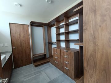 Casa en VENTA en Querétaro ¡Zona de Juriquilla, Dentro de privada!